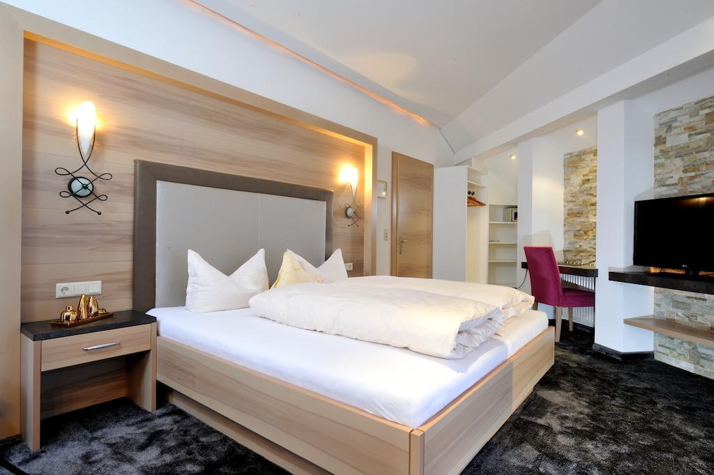Hotel Garni Stefanie イシュグル 部屋 写真